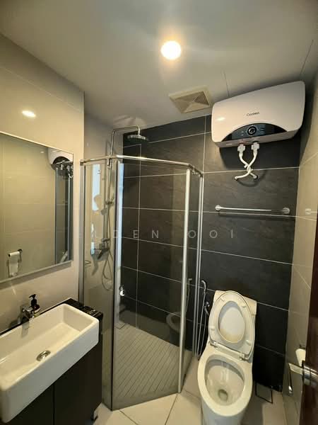 Royal Strand @ Country Garden Danga Bay untuk Untuk Dijual - RM 750,000, Mac 2026 - Bathroom - PropertyGuru.com.my