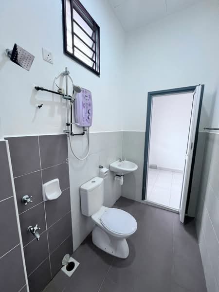 28, Jalan Pulai Indah 3/13,Taman Pulai Indah,81110 Skudai Johor untuk Untuk Dijual - RM 620,000, Mac 2026 - Bathroom - PropertyGuru.com.my