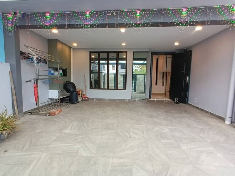 2-storey Terraced House for Sale in Puchong (Selangor) - MUHD. NASIR IDRIS - Entrance - PropertyGuru.com.my