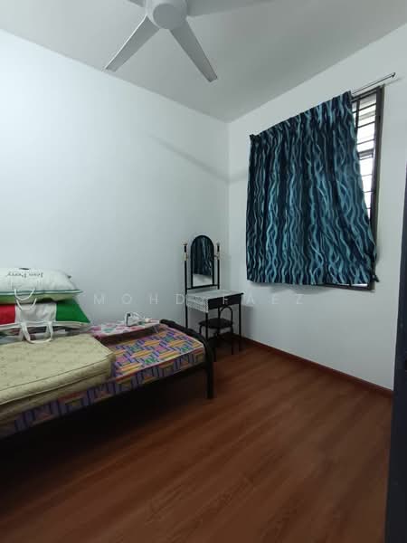 2-storey Terraced House for Sale in Taman Megah Ria (Masai) - Mohd Faez - Bedroom - PropertyGuru.com.my