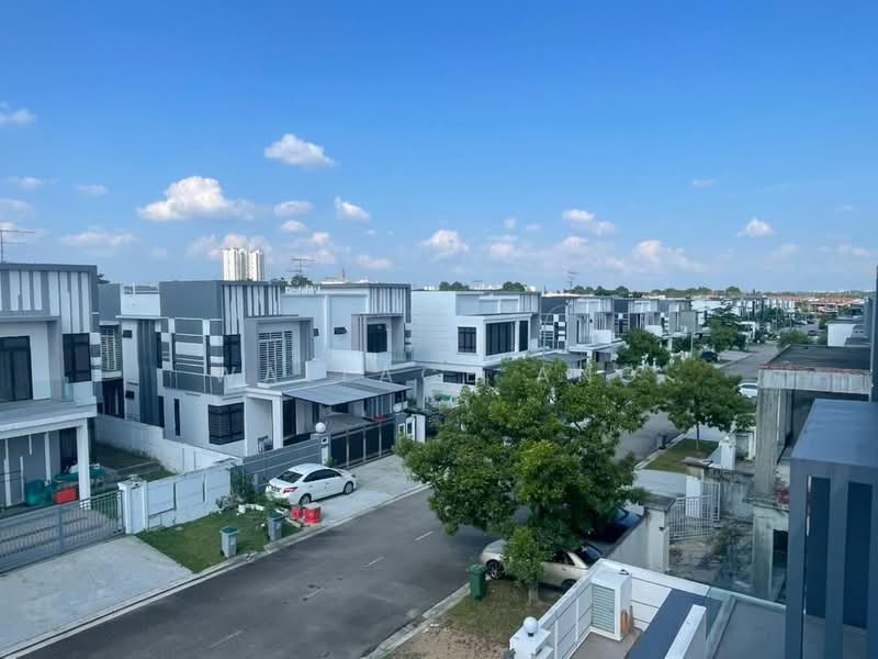 Cluster House for Sale in Bukit Indah (Iskandar Puteri (Nusajaya)) - Wallace Ang - Exterior - PropertyGuru.com.my