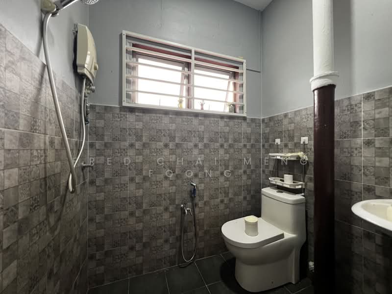Rumah Teres 2 Tingkat untuk Dijual di Taman Suria Jaya (Cheras) - Fred Chai Meng Foong - Bathroom - PropertyGuru.com.my