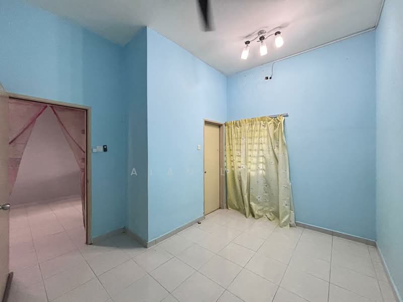 2-storey Terraced House for Sale in Bandar Putra (Kulai) - Alan Ler - PropertyGuru.com.my