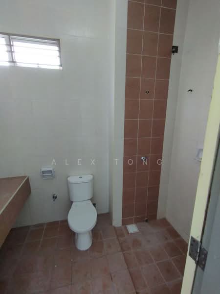 Bandar Puncak Alam untuk Untuk Dijual - RM 500,000, Mac 2026 - Bathroom - PropertyGuru.com.my