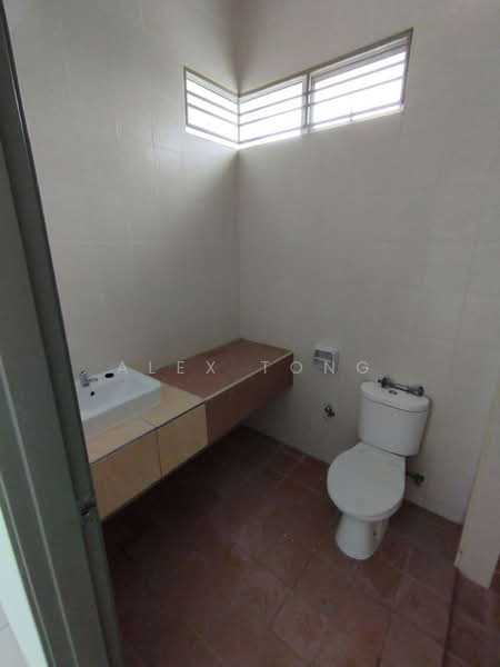 Bandar Puncak Alam untuk Untuk Dijual - RM 500,000, Mac 2026 - Bathroom - PropertyGuru.com.my