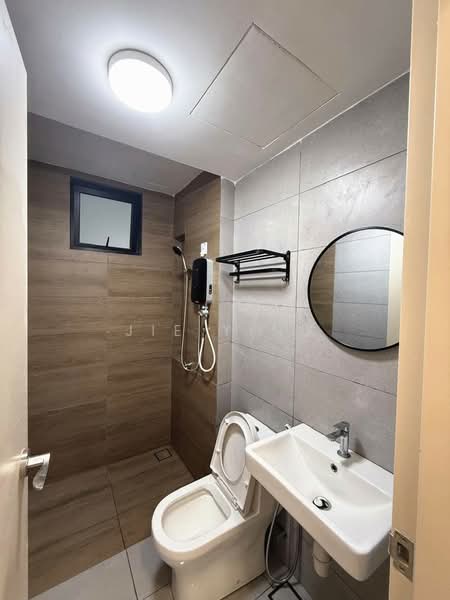 Apartment for Rent at Vivo Executive Apartment - Jie Ying - Bathroom - PropertyGuru.com.my