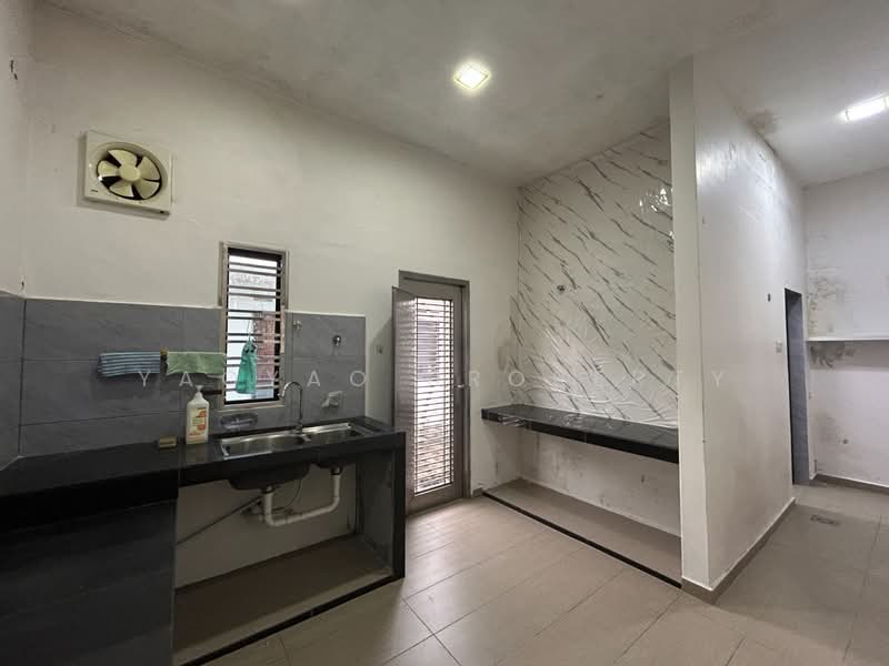 1-storey Terraced House for Sale in Skudai (Johor) - Yaoyao Property - Kitchen - PropertyGuru.com.my