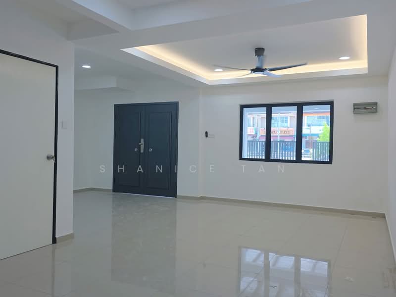 2-storey Terraced House for Sale in Taman Sri Putri (Kulai) - Shanice Tan - Living Room - PropertyGuru.com.my