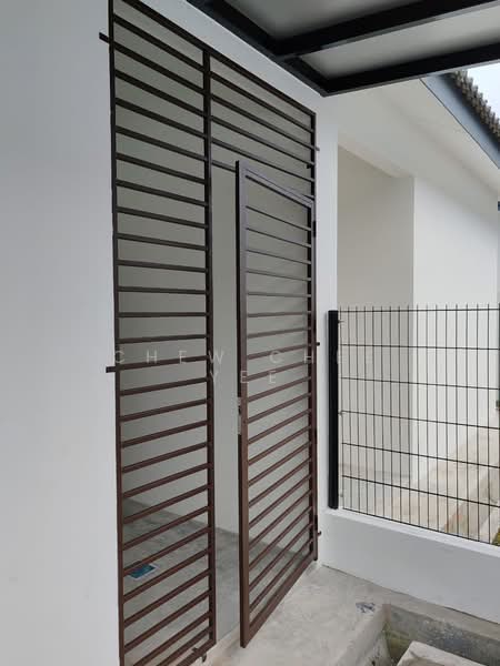 1-storey Terraced House for Rent in Taman Impian Emas (Skudai) - Chew Chee Yee - Exterior - PropertyGuru.com.my