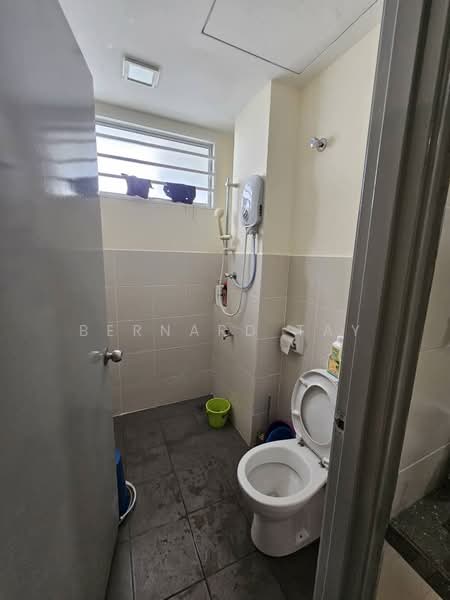 Camellia Residence untuk Untuk Dijual - RM 500,000, Mac 2026 - Bathroom - PropertyGuru.com.my