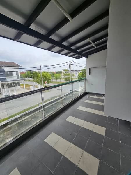 Camellia Residence untuk Untuk Dijual - RM 500,000, Mac 2026 - Balcony - PropertyGuru.com.my