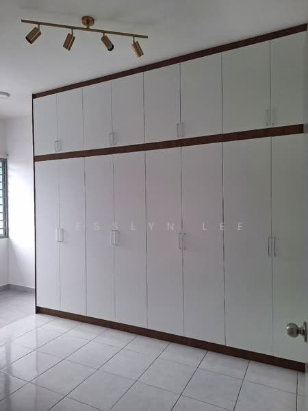 Pangsapuri untuk Dijual di Puncak Saujana - Jesslyn Lee - Bedroom - PropertyGuru.com.my