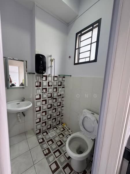 2-storey Terraced House for Rent in Iskandar Puteri (Nusajaya) (Johor) - Jacky Ong - Bathroom - PropertyGuru.com.my