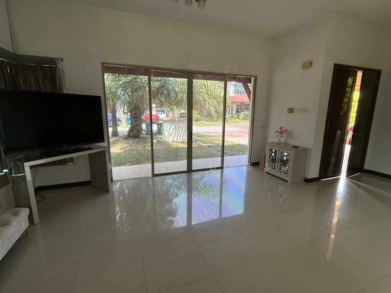 Bungalow for Rent in Setia Eco Park (Setia Alam) - Kevin Dass - Living Room - PropertyGuru.com.my