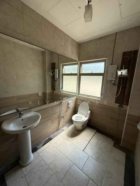 Bungalow for Rent in Setia Eco Park (Setia Alam) - Kevin Dass - Bathroom - PropertyGuru.com.my