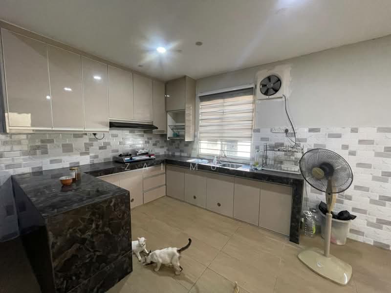 Taman Semarak untuk Untuk Dijual - RM 430,000, Mac 2026 - Kitchen - PropertyGuru.com.my