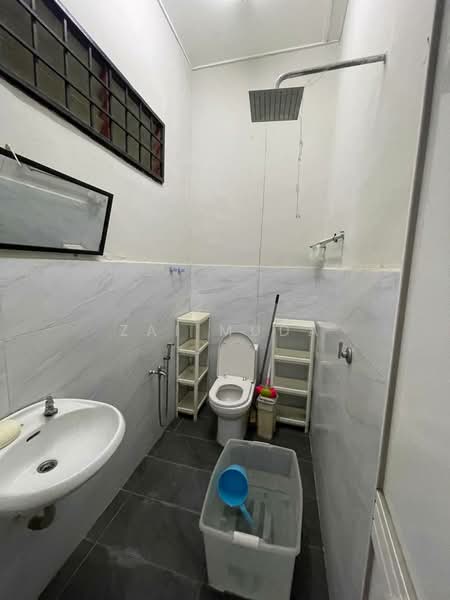 Taman Semarak untuk Untuk Dijual - RM 430,000, Mac 2026 - Bathroom - PropertyGuru.com.my