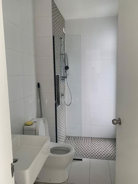 Service Residence for Sale at Nara @ Eco Ardence - Steven Tey - Bathroom - PropertyGuru.com.my