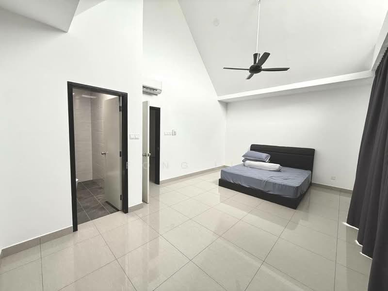 2-storey Terraced House for Sale in Permas Jaya (Johor Bahru) - Fong Lik - Bedroom - PropertyGuru.com.my