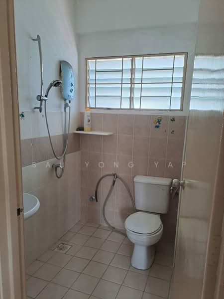 Condominium for Sale at Bukit Gembira Condominium - sau yong yap - Bathroom - PropertyGuru.com.my