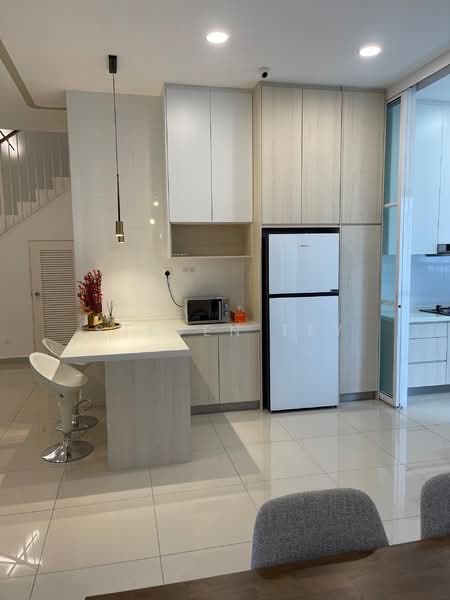 Semi-Detached House for Sale in Setia Alam (Selangor) - Steven Tey - Kitchen - PropertyGuru.com.my