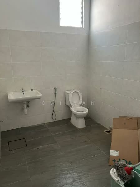 Factory for Rent in Bayan Lepas (Penang) - Cai Yan - Bathroom - PropertyGuru.com.my