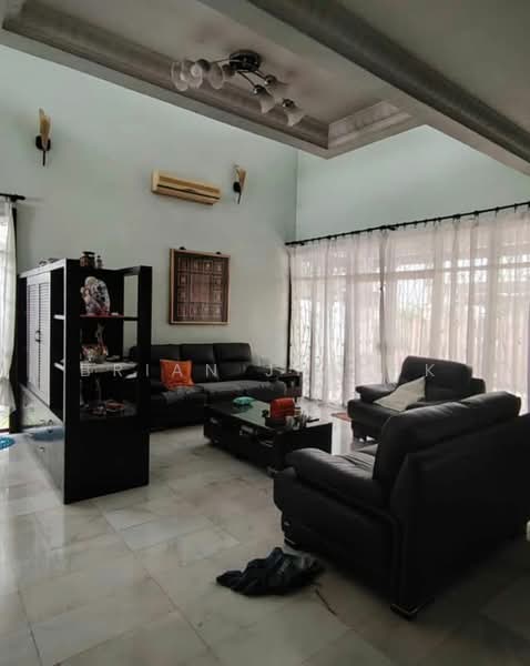 Semi-Detached House for Sale in Bandar Sri Damansara (Selangor) - Brian JiaKok - Living Room - PropertyGuru.com.my