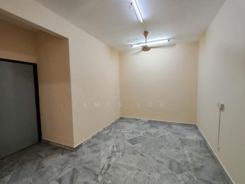 Apartment for Rent at Subang Perdana Goodyear Court 8 - James Loh - Interior - PropertyGuru.com.my
