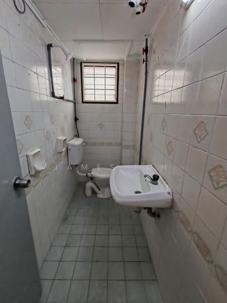Apartment for Rent at Subang Perdana Goodyear Court 8 - James Loh - Bathroom - PropertyGuru.com.my