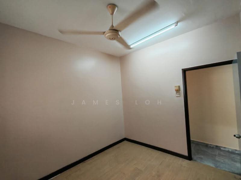 Apartment for Rent at Subang Perdana Goodyear Court 8 - James Loh - Interior - PropertyGuru.com.my