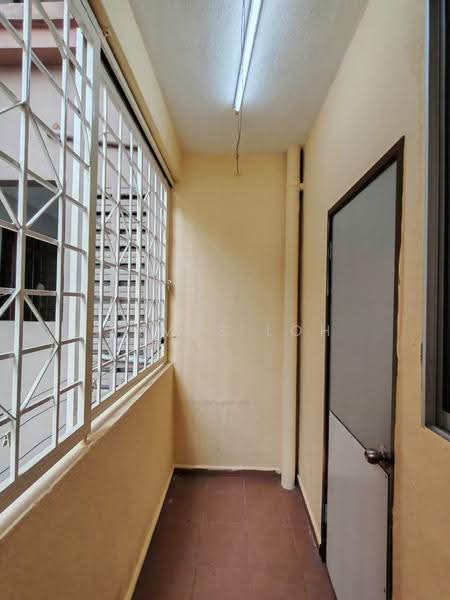 Apartment for Rent at Subang Perdana Goodyear Court 8 - James Loh - Corridor - PropertyGuru.com.my