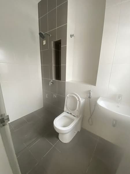 2-storey Terraced House for Rent in Setia Alam (Selangor) - Ken Ong - Bathroom - PropertyGuru.com.my