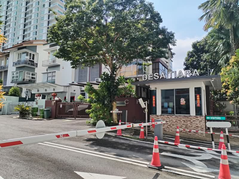 Rumah Berkembar untuk Dijual di Happy Garden (Kuchai Lama) - Jack Chin - Exterior - PropertyGuru.com.my