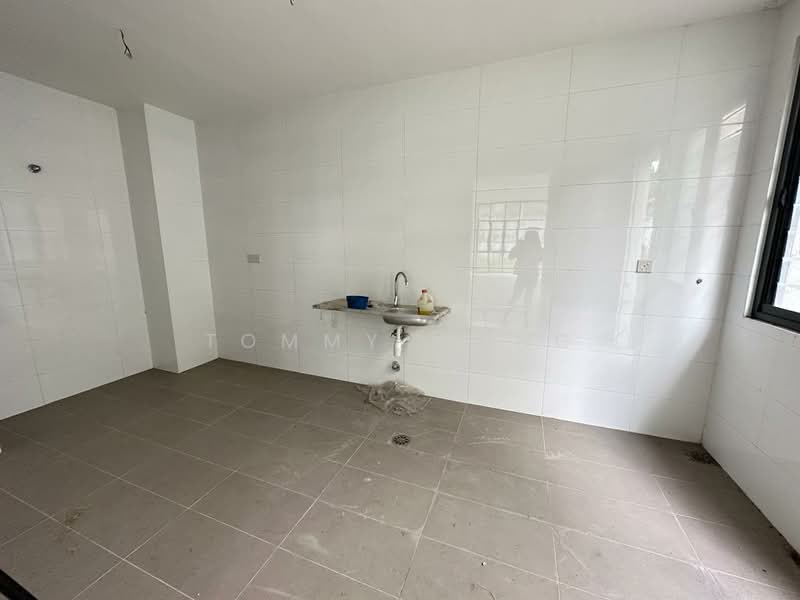 Semi-Detached House for Sale in Kajang (Selangor) - Tommy Wong - Kitchen - PropertyGuru.com.my