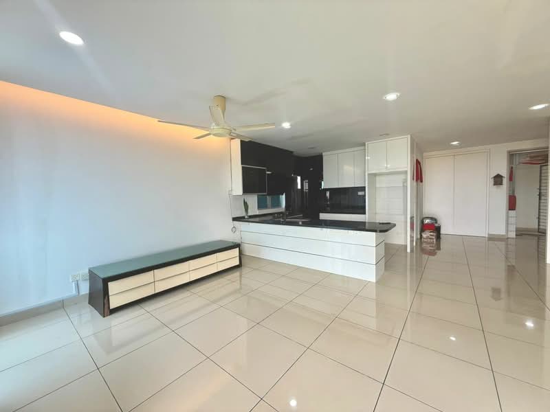 D'Ambience Residences (Pangsapuri Ikatan Flora) untuk Untuk Dijual - RM 580,000, Mac 2026 - Living Room - PropertyGuru.com.my