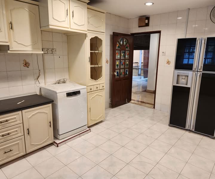 Bungalow for Sale in Jalan Tun Razak (KL City Centre) - Elaine Lee - Kitchen - PropertyGuru.com.my