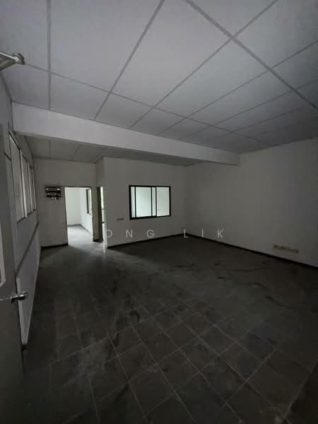 Shop for Sale in Taman Tasek (Johor Bahru) - Fong Lik - Interior - PropertyGuru.com.my