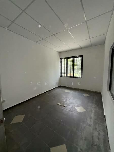 Shop for Sale in Taman Tasek (Johor Bahru) - Fong Lik - Interior - PropertyGuru.com.my