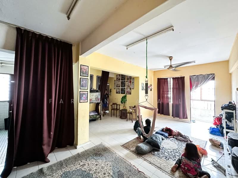 Flat for Sale at Apartment Desa Tasik Fasa 6A - Farhan Rafael - Living Room - PropertyGuru.com.my