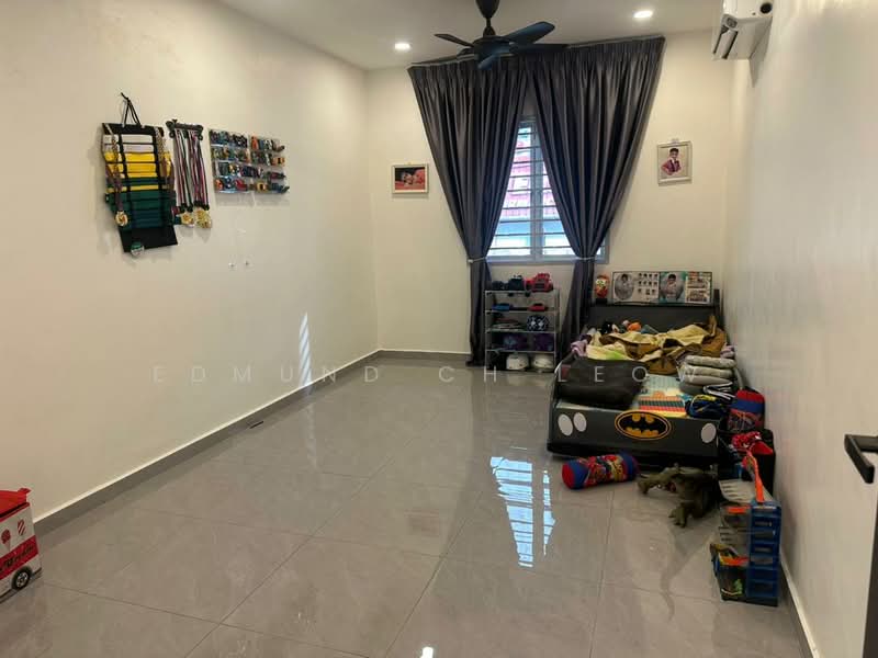 2-storey Terraced House for Sale in Medan Batu Caves (Batu Caves) - Edmund CH Leow - Bedroom - PropertyGuru.com.my