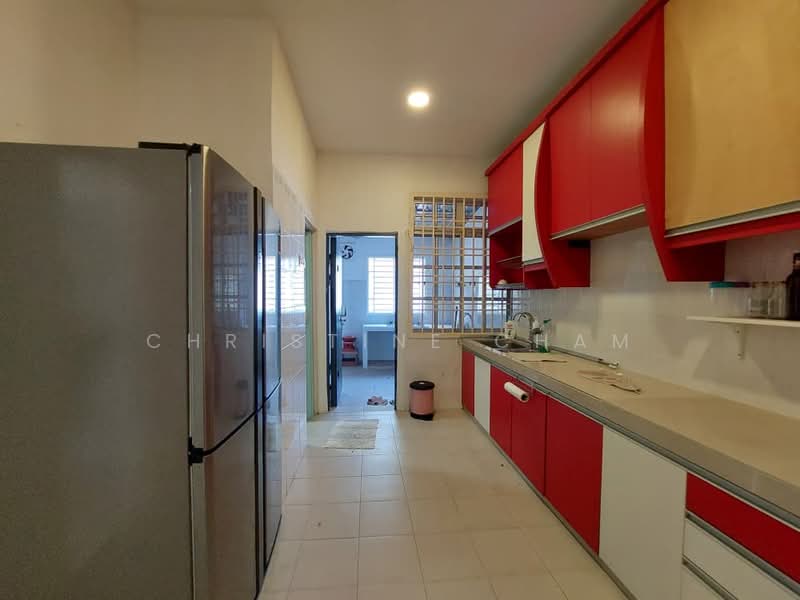 Rumah Teres 2 Tingkat untuk Dijual di Taman Kota Jaya (Kota Tinggi) - Christine Cham - Kitchen - PropertyGuru.com.my