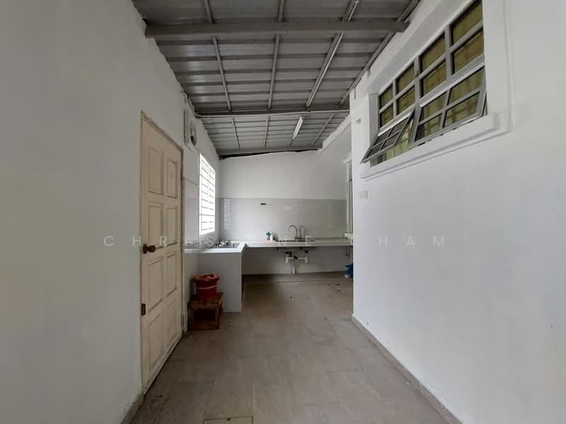 Rumah Teres 2 Tingkat untuk Dijual di Taman Kota Jaya (Kota Tinggi) - Christine Cham - Kitchen - PropertyGuru.com.my