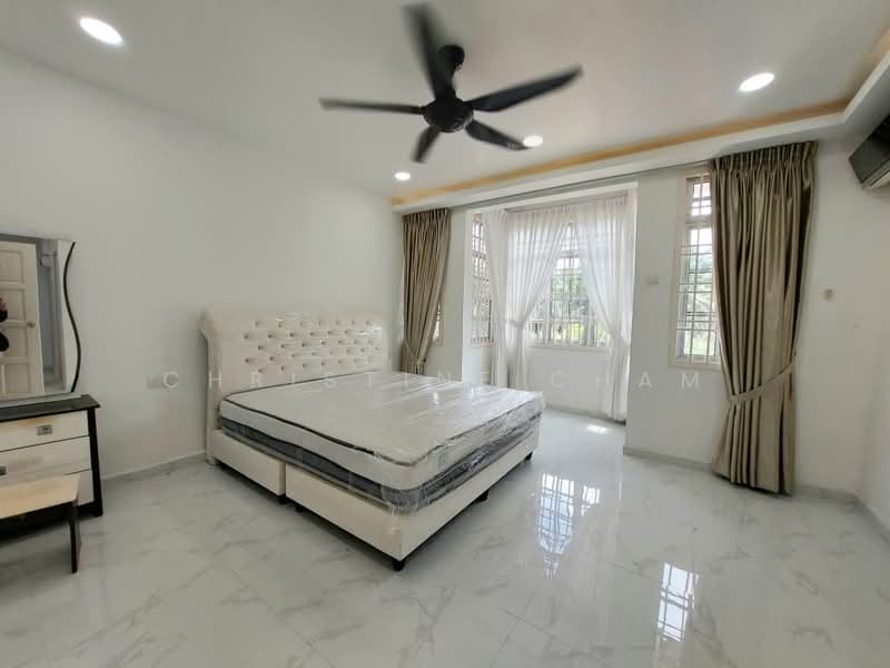 Rumah Teres 2 Tingkat untuk Dijual di Taman Kota Jaya (Kota Tinggi) - Christine Cham - Bedroom - PropertyGuru.com.my
