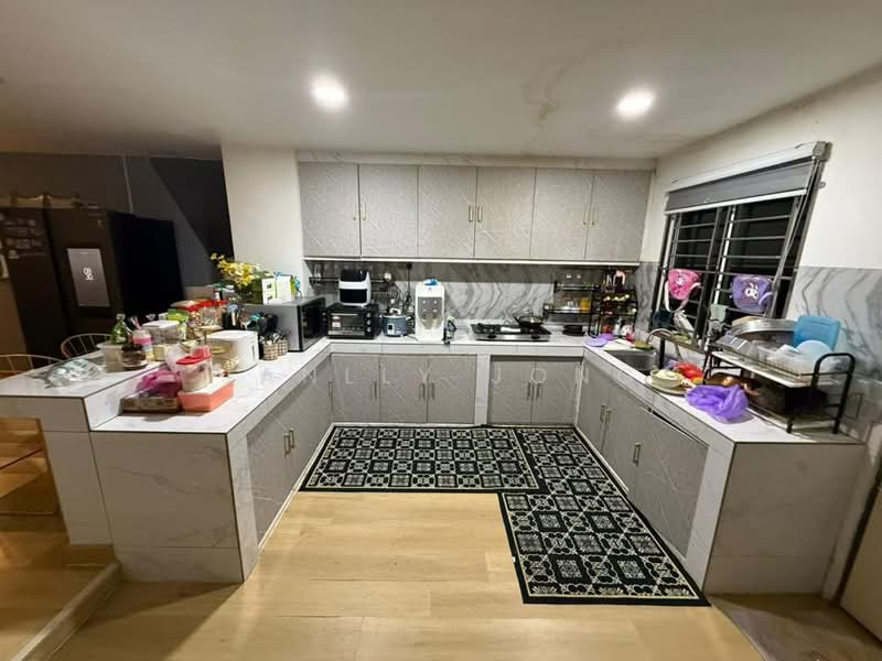 Taman Pelangi Tamans Pelangis untuk Untuk Dijual - RM 1,100,000, Mac 2026 - Kitchen - PropertyGuru.com.my