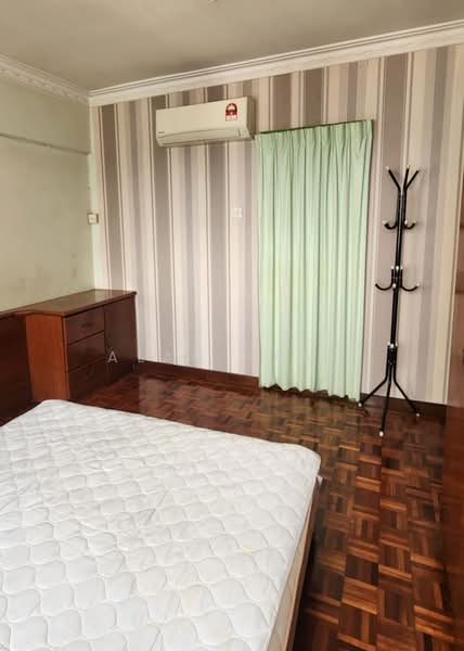 O.G. Heights untuk Untuk Disewa - RM 1,700 /bulan, Mac 2026 - Bedroom - PropertyGuru.com.my