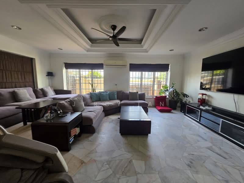 Salak South Garden untuk Untuk Dijual - RM 2,000,000, Mac 2026 - Living Room - PropertyGuru.com.my