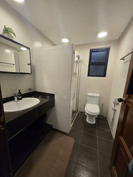 Salak South Garden untuk Untuk Dijual - RM 2,000,000, Mac 2026 - Bathroom - PropertyGuru.com.my