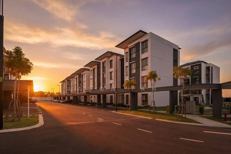 Townhouse for Sale in Setia Alam (Selangor) - Jason Tan - PropertyGuru.com.my
