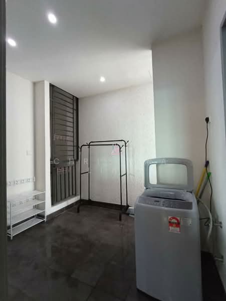 Servis Apartment untuk Disewa di G Residence @ Johor Bahru - Christina Ling - Balcony - PropertyGuru.com.my