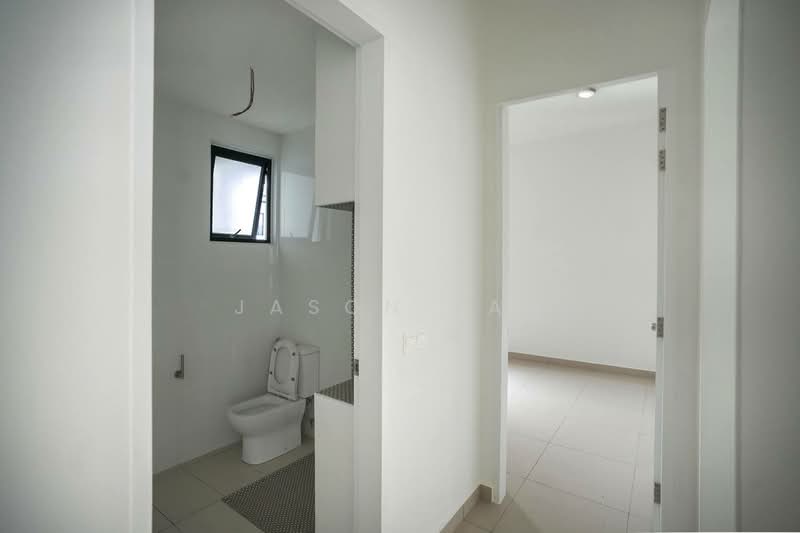 Townhouse for Sale in Setia Alam (Selangor) - Jason Tan - Bathroom - PropertyGuru.com.my